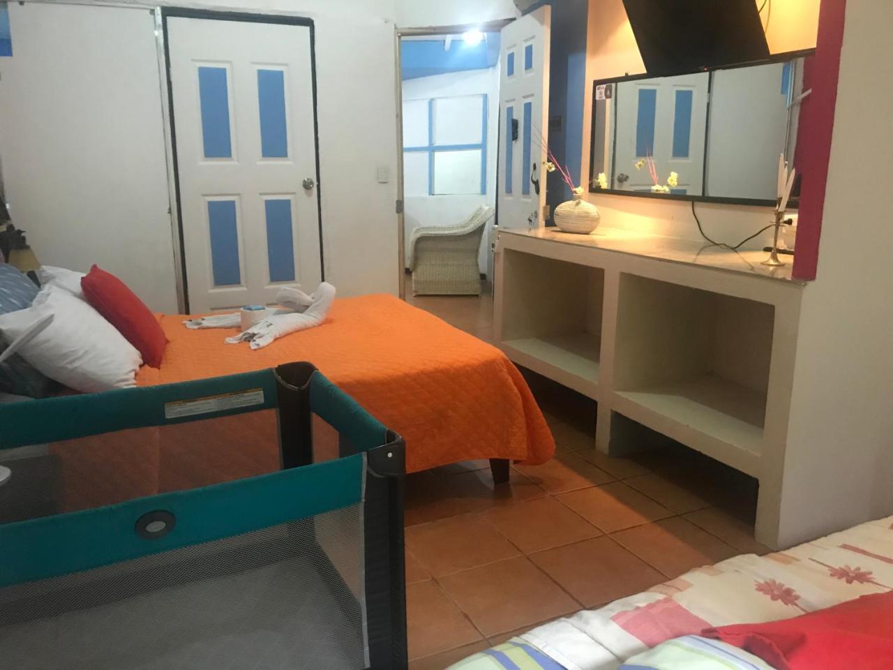 Cabinas Cafe Del Mar Hotel Manuel Antonio Exterior photo